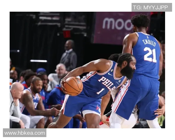 76人对决开拓者赛季焦点战役展现篮球魅力与团队精神
